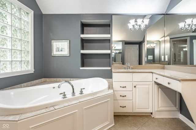 7821 Timber Run Court, Indianapolis, IN 46256