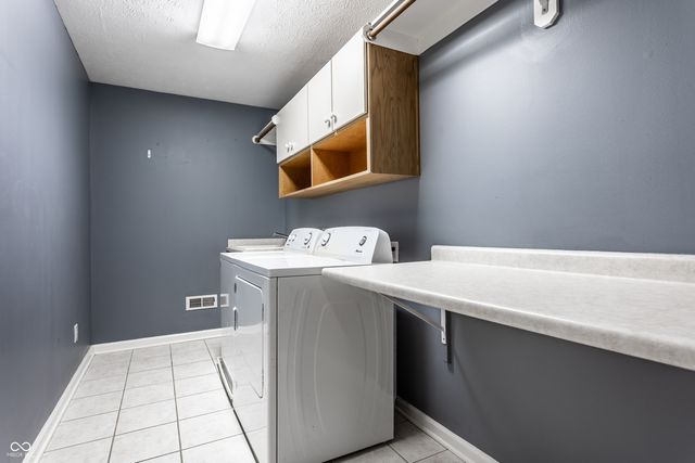 7821 Timber Run Court, Indianapolis, IN 46256