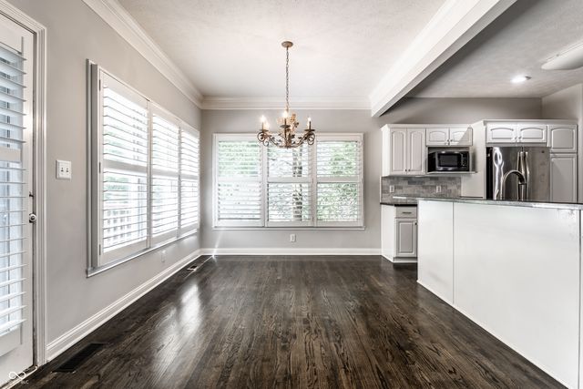 7821 Timber Run Court, Indianapolis, IN 46256
