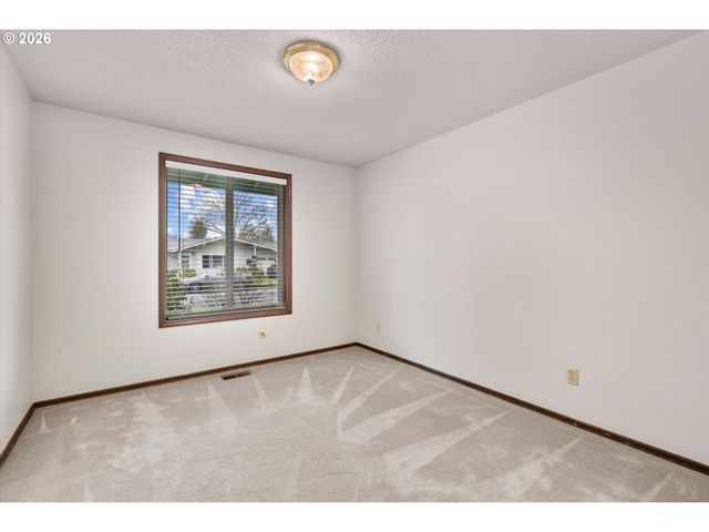 668 Ne 21ST Ave, Hillsboro, OR 97124