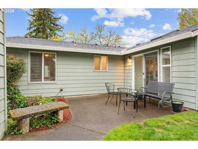 668 Ne 21ST Ave, Hillsboro, OR 97124