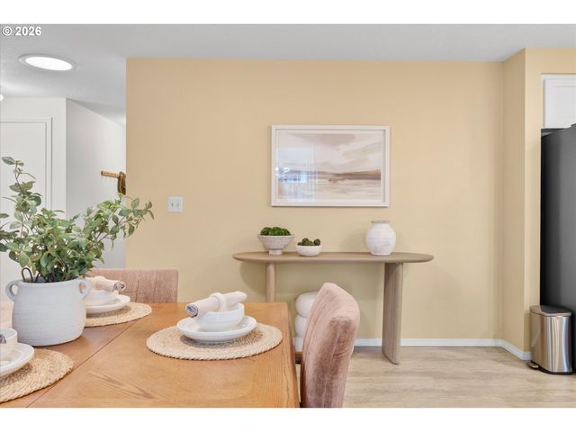 668 Ne 21ST Ave, Hillsboro, OR 97124