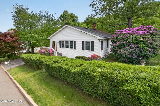 16 Oneida Avenue, Atlantic Highlands, NJ 07716