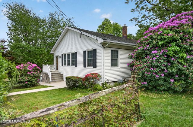 16 Oneida Avenue, Atlantic Highlands, NJ 07716