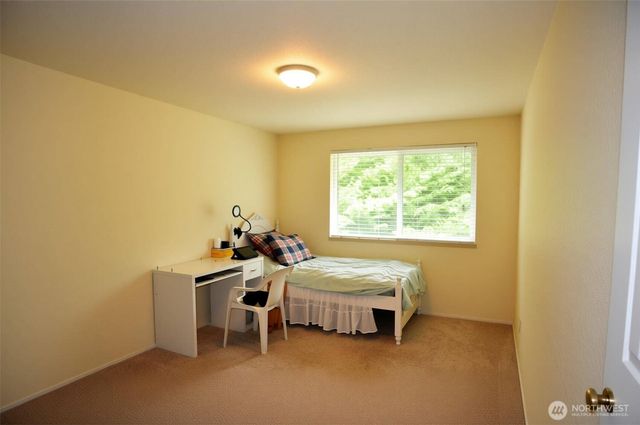 23525 SE 32nd Way, Sammamish, WA 98029