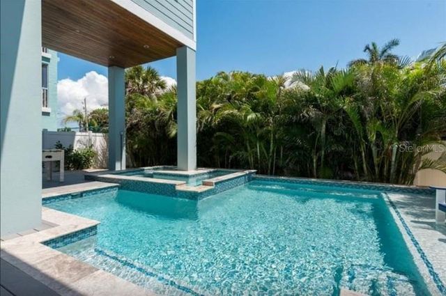 903 GULF DRIVE S, Bradenton Beach, FL 34217