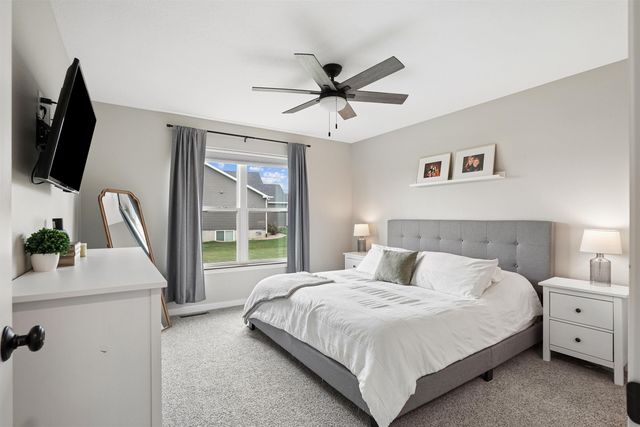 1337 Partridge Lane, Waterloo, IA 50701
