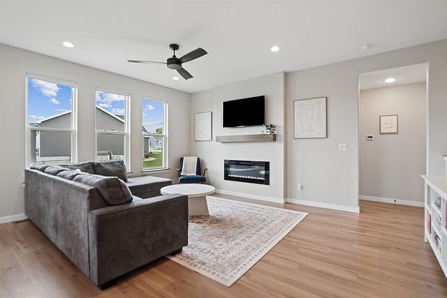 1337 Partridge Lane, Waterloo, IA 50701