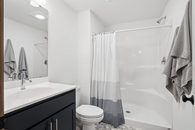 1337 Partridge Lane, Waterloo, IA 50701