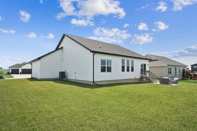 1337 Partridge Lane, Waterloo, IA 50701