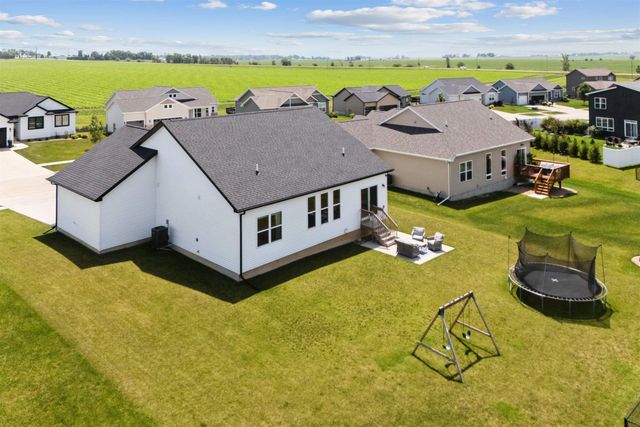 1337 Partridge Lane, Waterloo, IA 50701