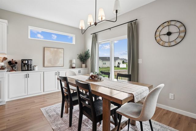 1337 Partridge Lane, Waterloo, IA 50701
