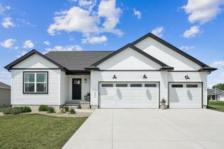 1337 Partridge Lane, Waterloo, IA 50701