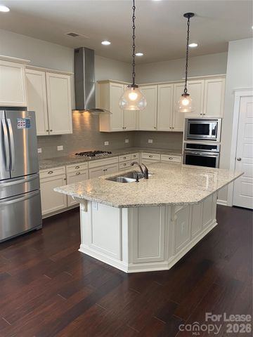 4221 Courtly Lane, Belmont, NC 28012