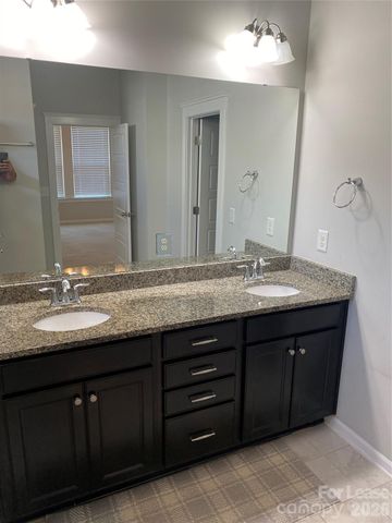 4221 Courtly Lane, Belmont, NC 28012