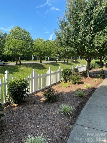 4221 Courtly Lane, Belmont, NC 28012