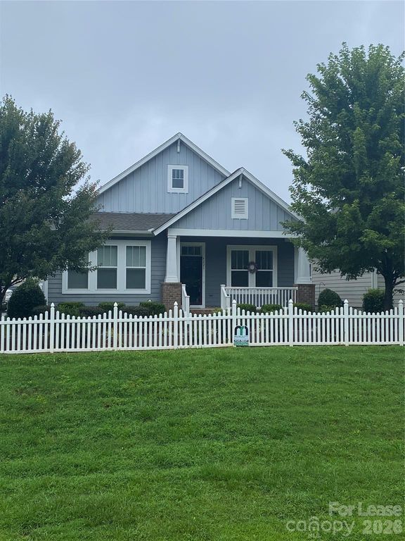 4221 Courtly Lane, Belmont, NC 28012