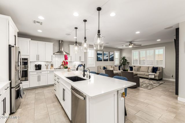 8311 N 186TH Lane, Waddell, AZ 85355