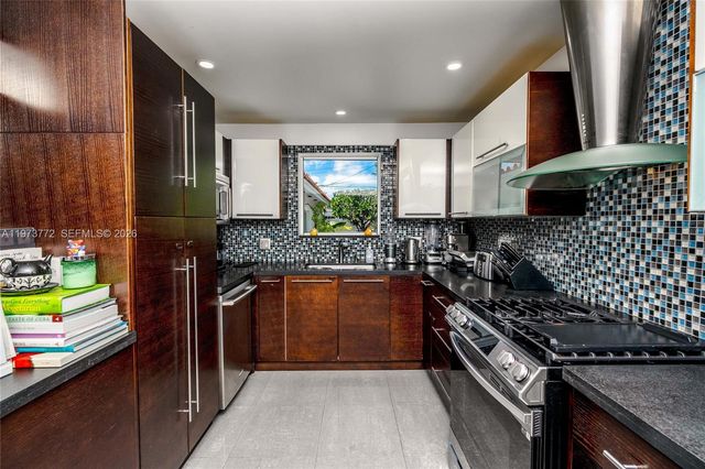 1360 SW 16th St, Miami, FL 33145