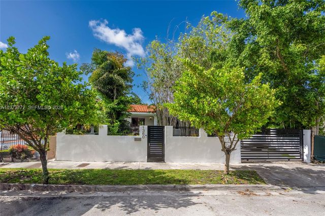 1360 SW 16th St, Miami, FL 33145