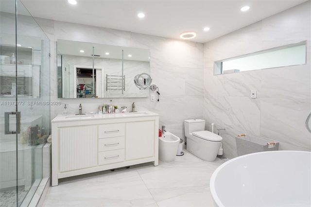 1360 SW 16th St, Miami, FL 33145