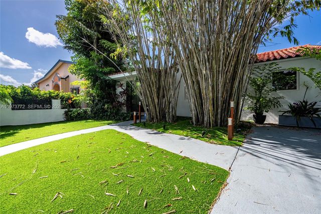 1360 SW 16th St, Miami, FL 33145