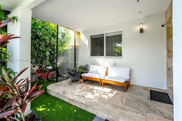 1360 SW 16th St, Miami, FL 33145