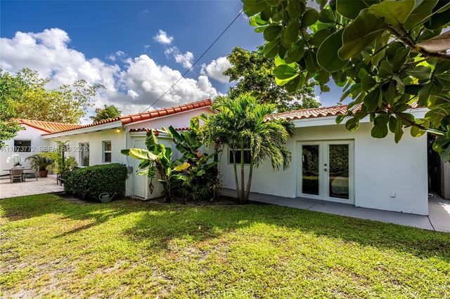 1360 SW 16th St, Miami, FL 33145