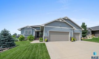 4409 S Safflower Ave, Sioux Falls, SD 57110