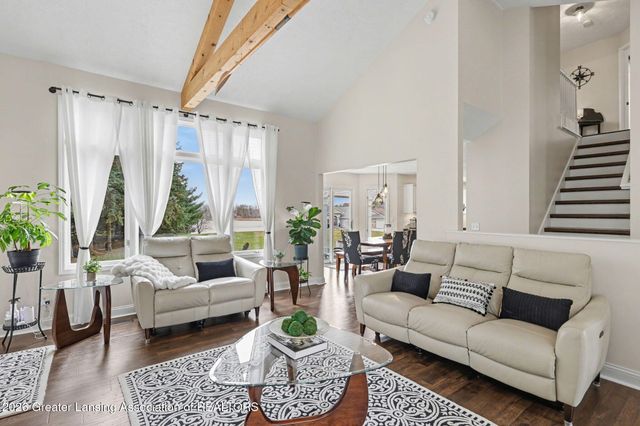 8573 W Lakeshore Drive, Perry, MI 48872