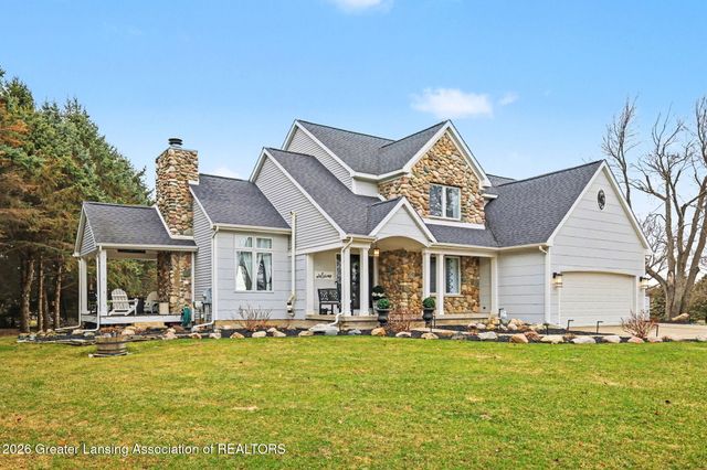 8573 W Lakeshore Drive, Perry, MI 48872