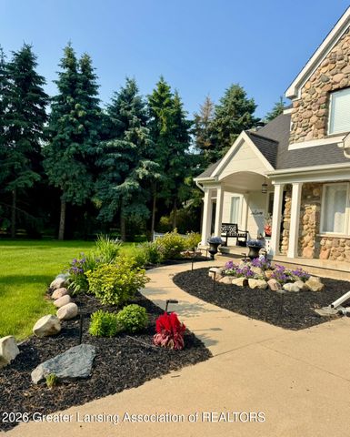 8573 W Lakeshore Drive, Perry, MI 48872