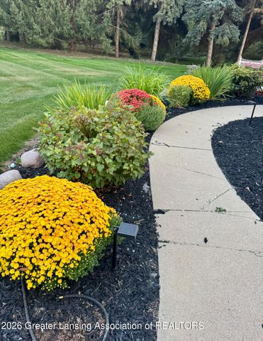 8573 W Lakeshore Drive, Perry, MI 48872