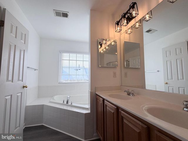 9080 BREWER CREEK PL, Manassas, VA 20109