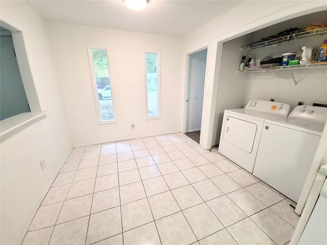 3301 NW 19TH STREET, Gainesville, FL 32605