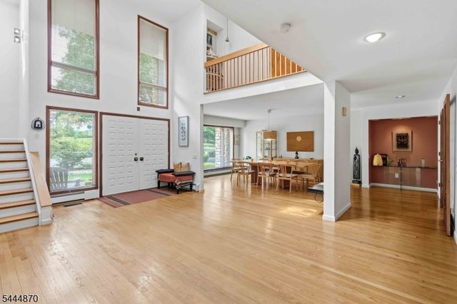 174 Brooklake Rd, Florham Park Boro, NJ 07932