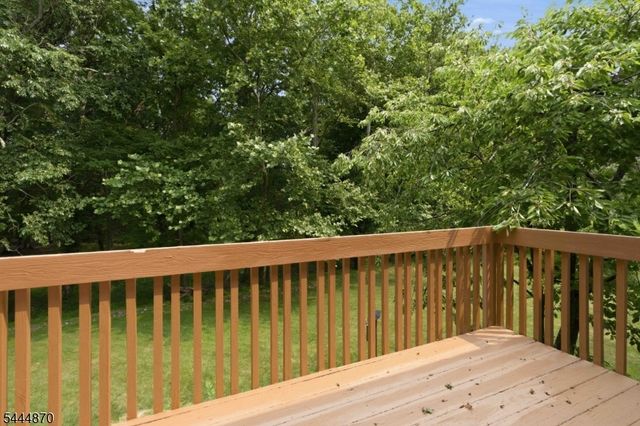 174 Brooklake Rd, Florham Park Boro, NJ 07932