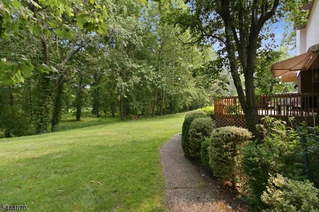 174 Brooklake Rd, Florham Park Boro, NJ 07932