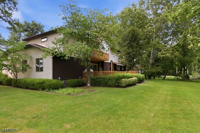 174 Brooklake Rd, Florham Park Boro, NJ 07932