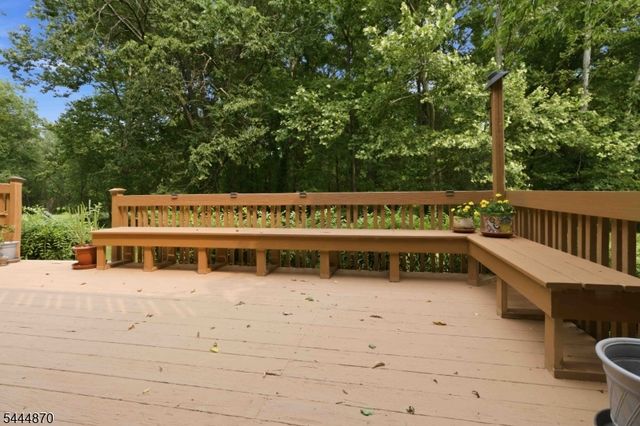 174 Brooklake Rd, Florham Park Boro, NJ 07932