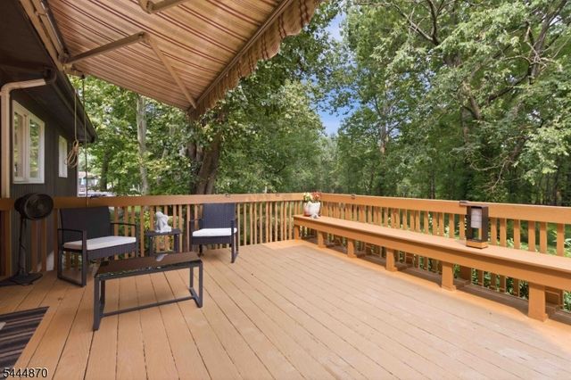 174 Brooklake Rd, Florham Park Boro, NJ 07932