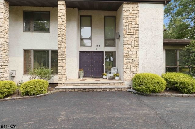 174 Brooklake Rd, Florham Park Boro, NJ 07932
