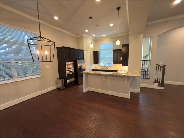 5640 Larkin Street, Houston, TX 77007