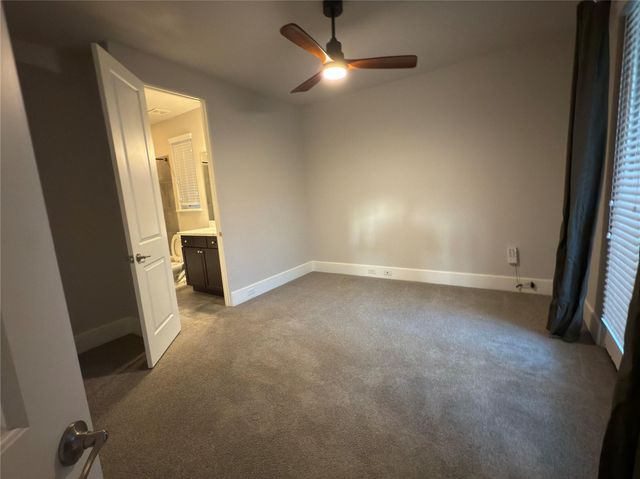 5640 Larkin Street, Houston, TX 77007