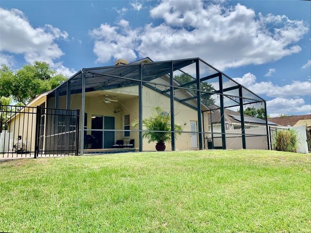 2015 WRANGLER DRIVE, Brandon, FL 33511