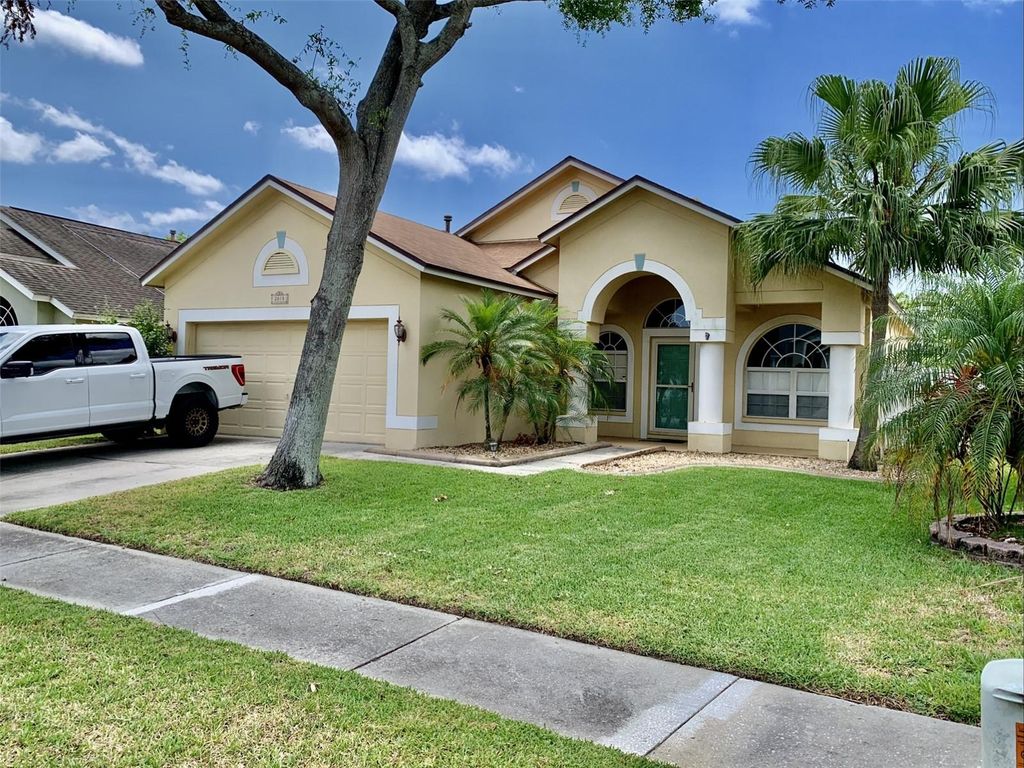 2015 WRANGLER DRIVE, Brandon, FL 33511