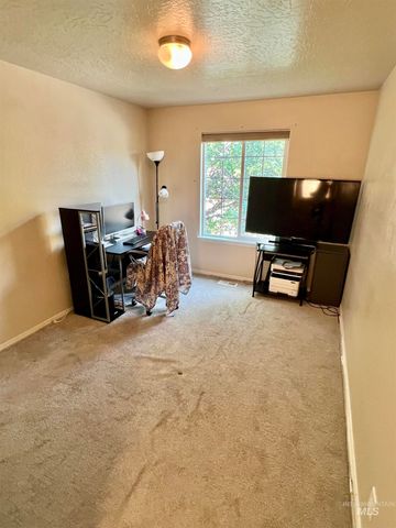 3428 S Rock Springs, Nampa, ID 83686