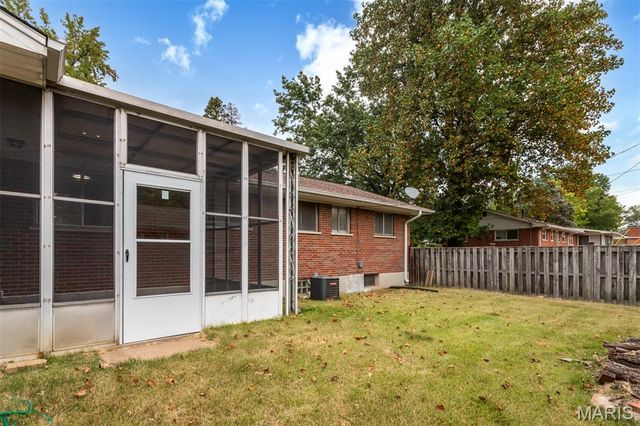 1912 Shardell Drive, Unincorporated, MO 63138