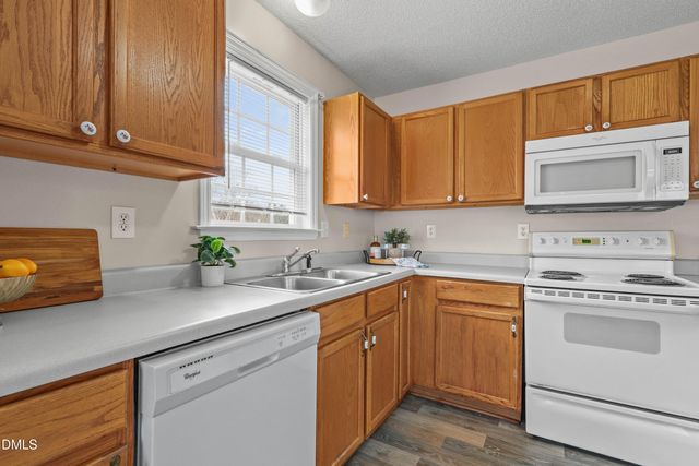 5832 Running Water Court, Fuquay Varina, NC 27526