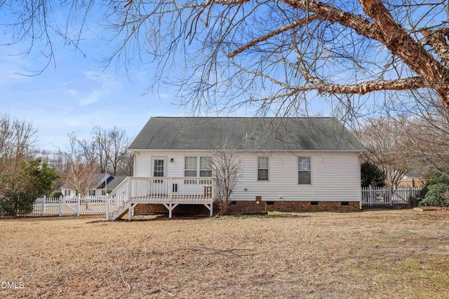 5832 Running Water Court, Fuquay Varina, NC 27526